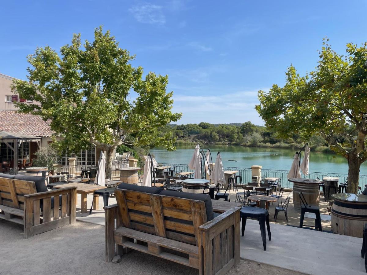 Les Cistes Bed & Breakfast Mallemort Bagian luar foto