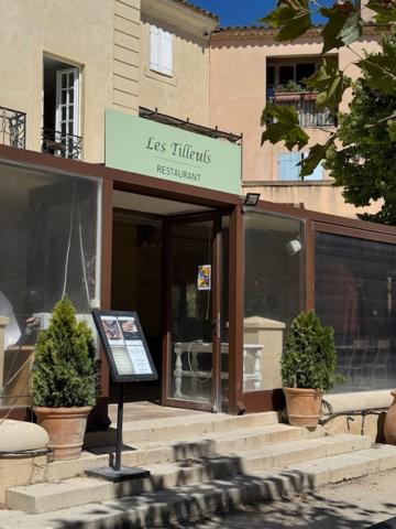 Les Cistes Bed & Breakfast Mallemort Bagian luar foto
